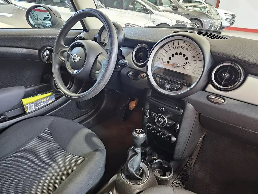 Usado Mini Cooper 75 HP (55 kW) 2011 Vermelho Citadino