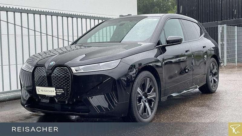 Saphirschwarz Gebraucht 2022 BMW iX Performance SUV | 45.199 € (Superpreis) - Bild 1/4