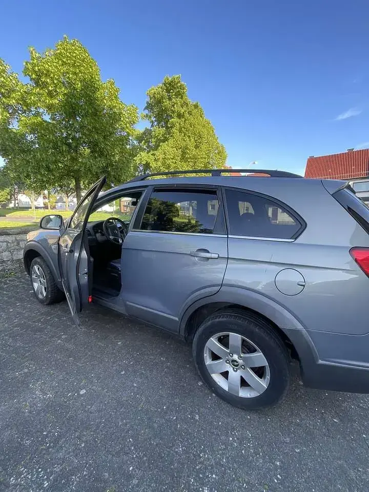 Gebraucht Chevrolet Captiva LS 150 PS (110 kW) 2010 Schwarz SUV