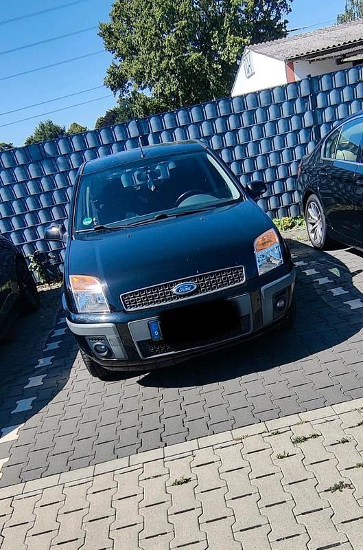 Schwarz Gebraucht 2010 Ford Fusion Kombi | 3.200 € (Fairer Preis) - Bild 1/2