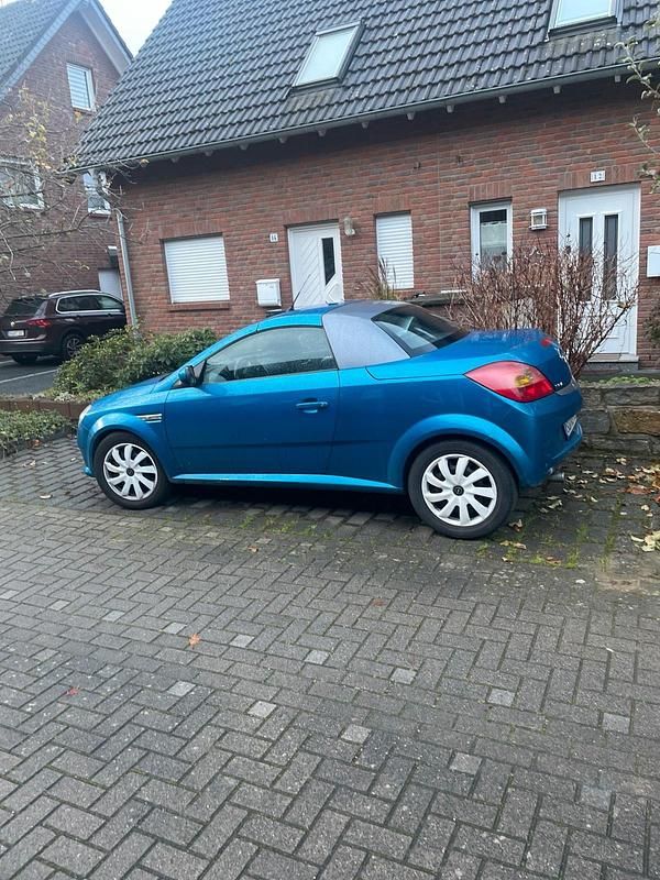 Blau Gebraucht 2005 Opel Tigra Cabrio | 1.150 € (Superpreis) - Bild 1/4