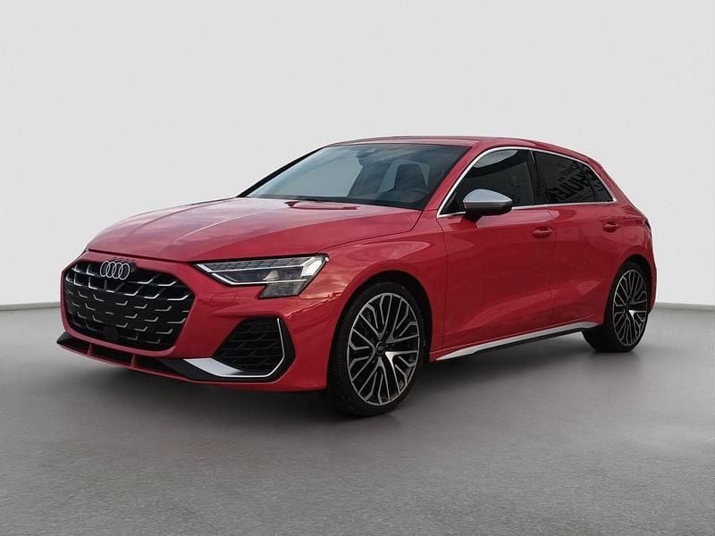 Gebraucht Audi S3 Ambiente 333 PS (244 kW) 2024 Progressivrot metallic Limousine