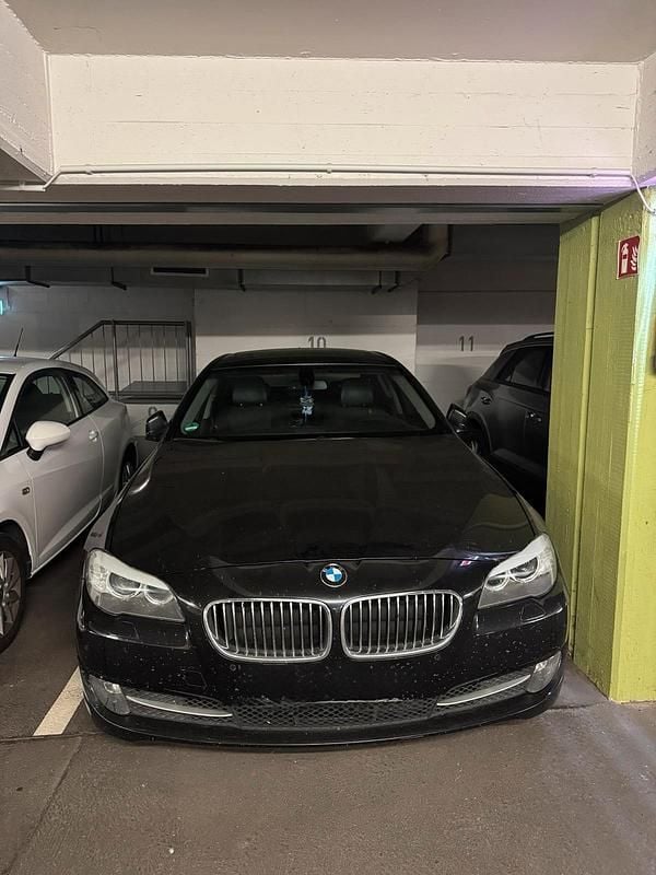 Schwarz Gebraucht 2010 BMW 525 Limousine | 6.000 € (Guter Preis) - Bild 1/4