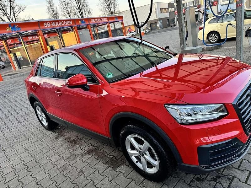 Gebraucht Audi Q2 116 PS (85 kW) 2020 Rot SUV