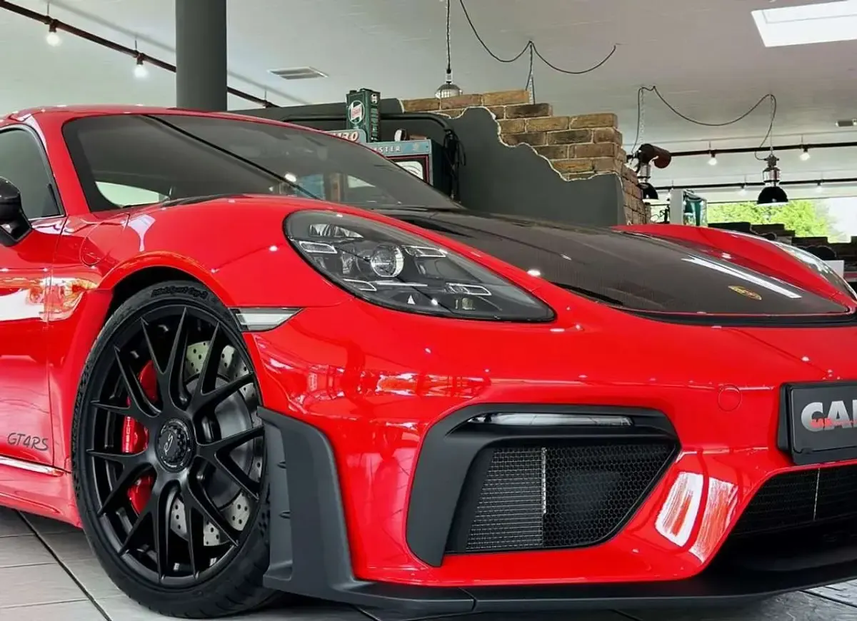 Neu Porsche Cayman GT4 500 PS (367 kW) 2025 Indischrot Coupé