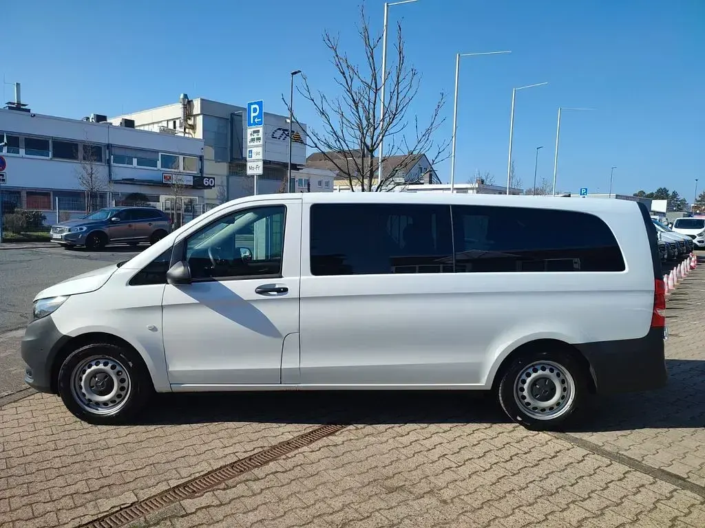 Gebraucht Mercedes Vito 163 PS (119 kW) 2022 Weiß Van