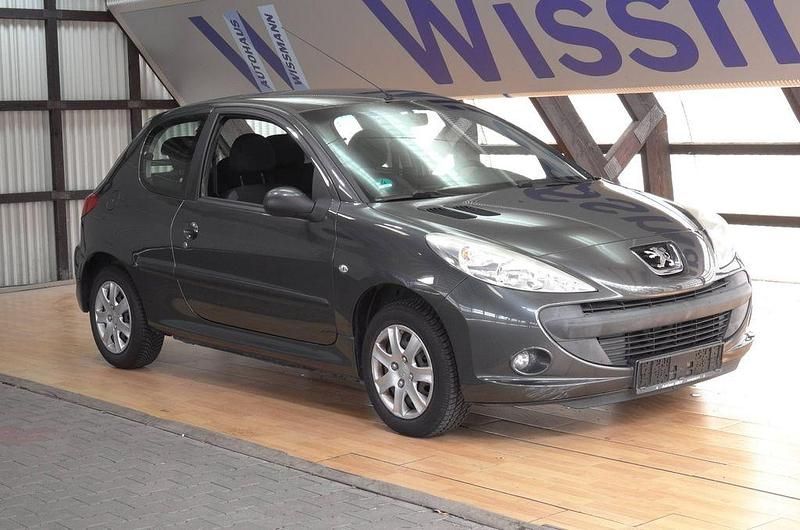 Grau Gebraucht 2011 Peugeot 206 Limousine | 975 € (Superpreis) - Bild 1/4
