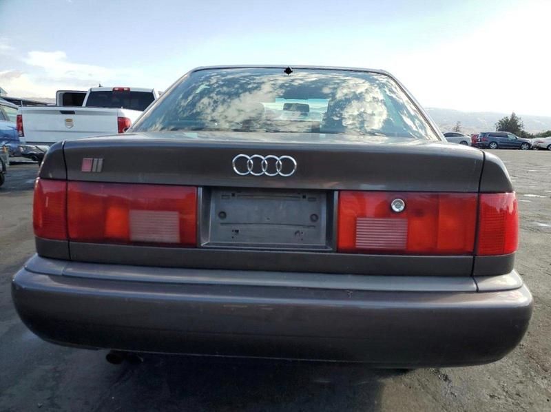 Gebraucht Audi S6 230 PS (169 kW) 1995 Grau Limousine