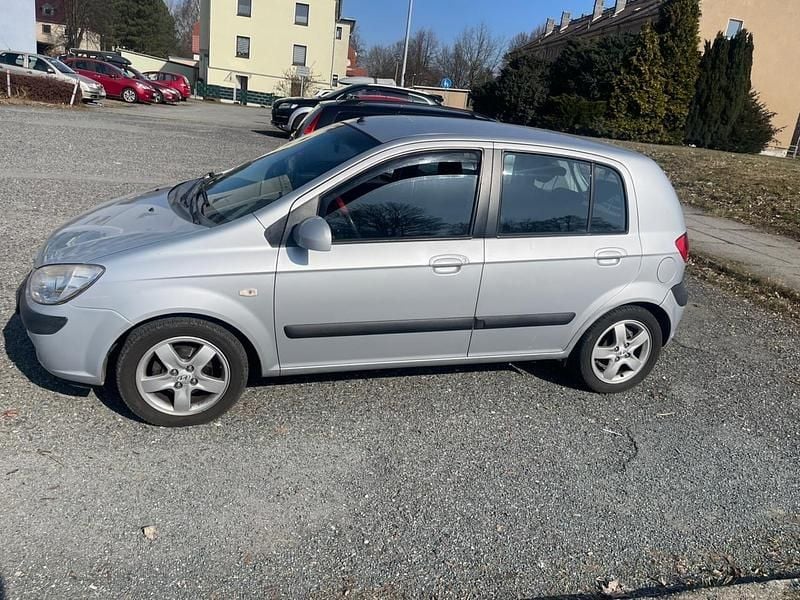 Gebraucht Hyundai Getz 84 PS (61 kW) 2006 Silber Kleinwagen