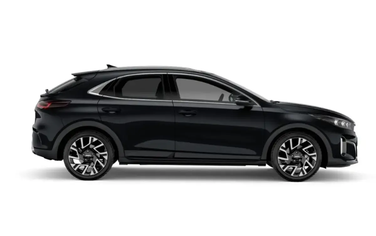 Neu Kia XCeed 150 PS (110 kW) 2026 Zilinaschwarz metallic SUV