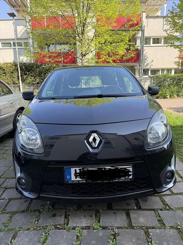 Second-hand Renault Twingo Expression 76 CP (55 kW) 2010 Hatchback