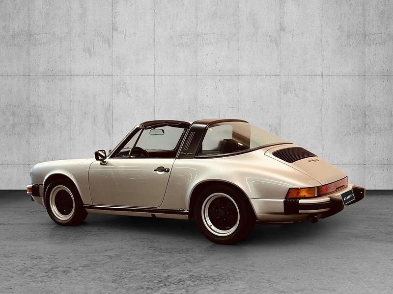 Gebraucht Porsche 911 204 PS (150 kW) 1985 Silber Cabrio