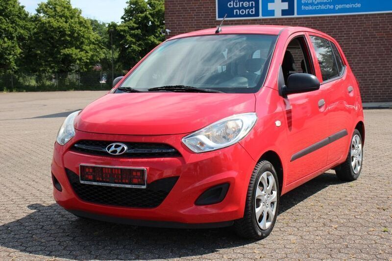 Rot Gebraucht 2013 Hyundai i10 Kleinwagen | 1.490 € (Superpreis) - Bild 1/4