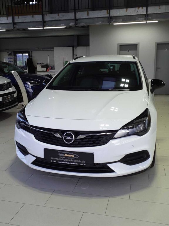 Gebraucht Opel Astra Design Edition 131 PS (96 kW) 2022 Weiß Kombi