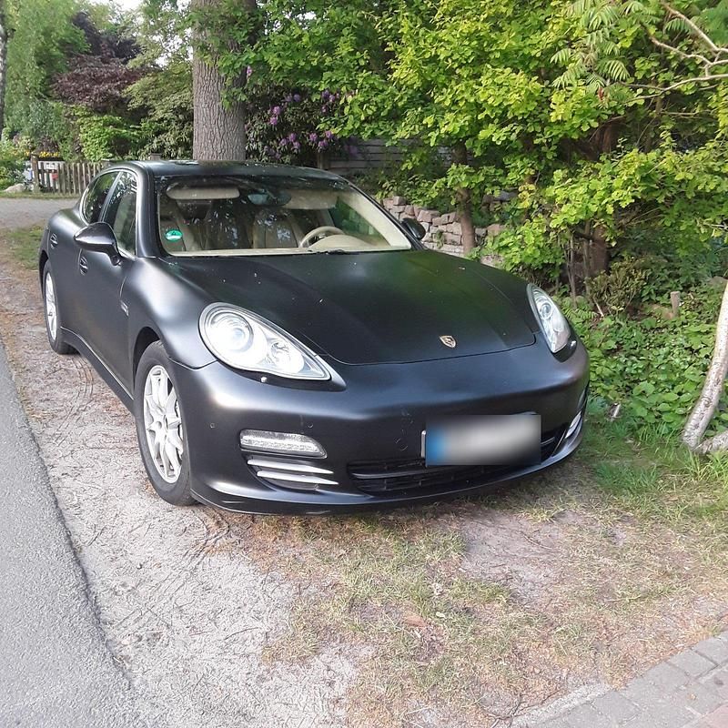 Second-hand Porsche Panamera 400 CP (294 kW) 2010 Negru Hatchback