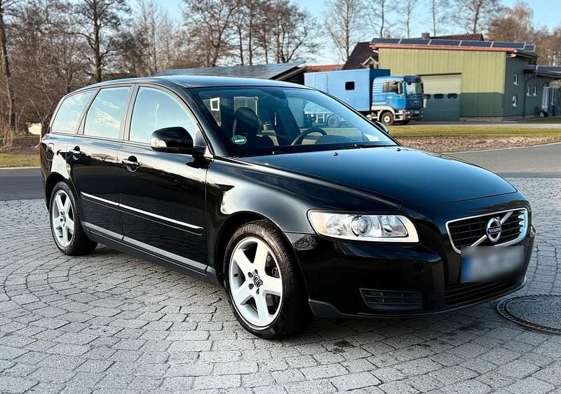 Gebraucht Volvo V50 116 PS (85 kW) 2011 Schwarz Kombi