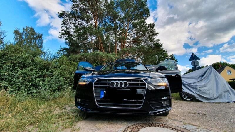 Schwarz Gebraucht 2012 Audi A4 Kombi | 9.000 € (Teuer) - Bild 1/4