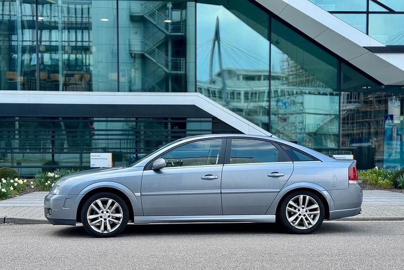 Gebraucht Opel Vectra GTS 155 PS (114 kW) 2004 Grau Limousine