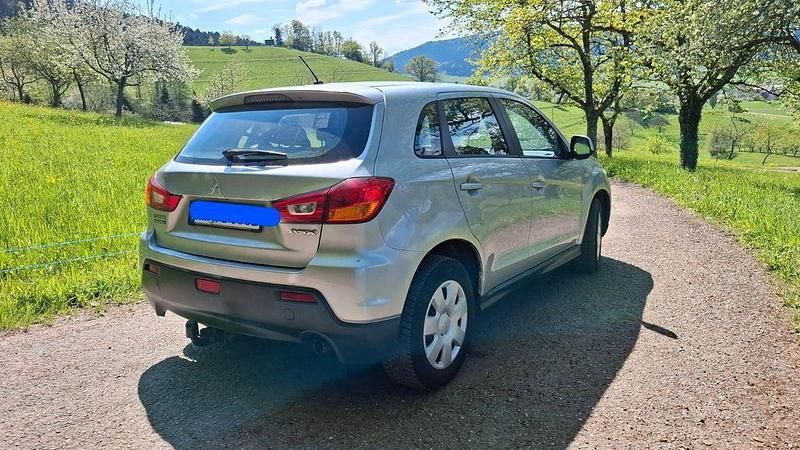 Gebraucht Mitsubishi ASX 116 PS (85 kW) 2011 Silber SUV