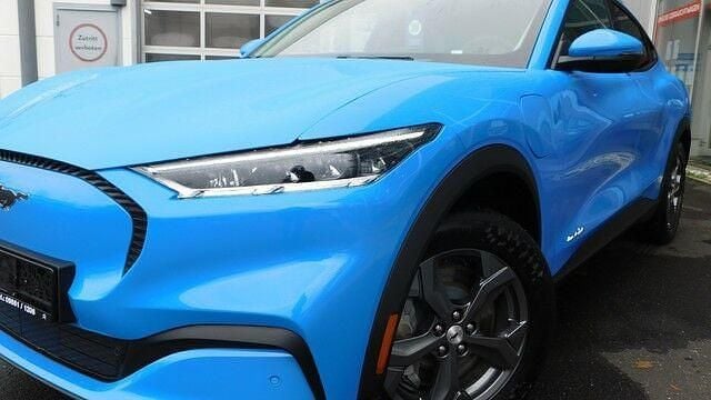 Usata Ford Mustang Mach-E Standard Range 197 kW (269 CV) 2022 Blu SUV