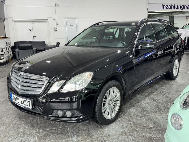 Gebraucht Mercedes E200 184 PS (135 kW) 2010 Schwarz Kombi