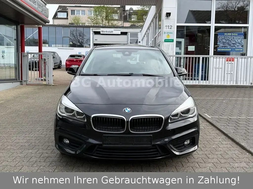 Gebraucht BMW 218 Basis 150 PS (110 kW) 2015 Schwarz Kombi