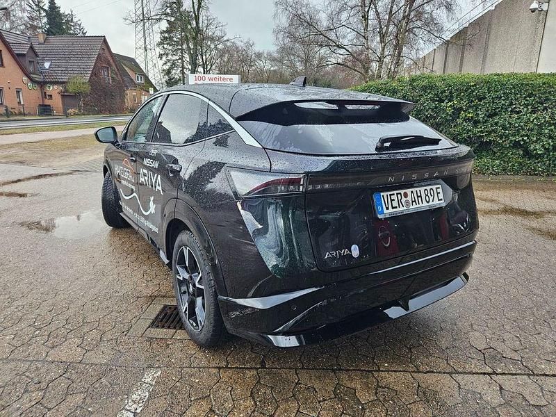 Neu Nissan Ariya Evolve 177 kW (242 PS) 2025 Grün SUV