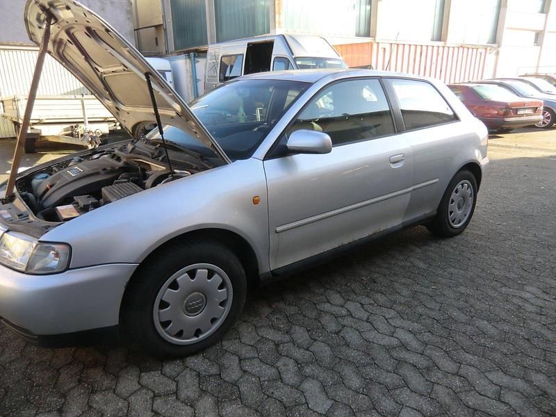 Gebraucht Audi A3 102 PS (75 kW) 2000 Silber Kleinwagen
