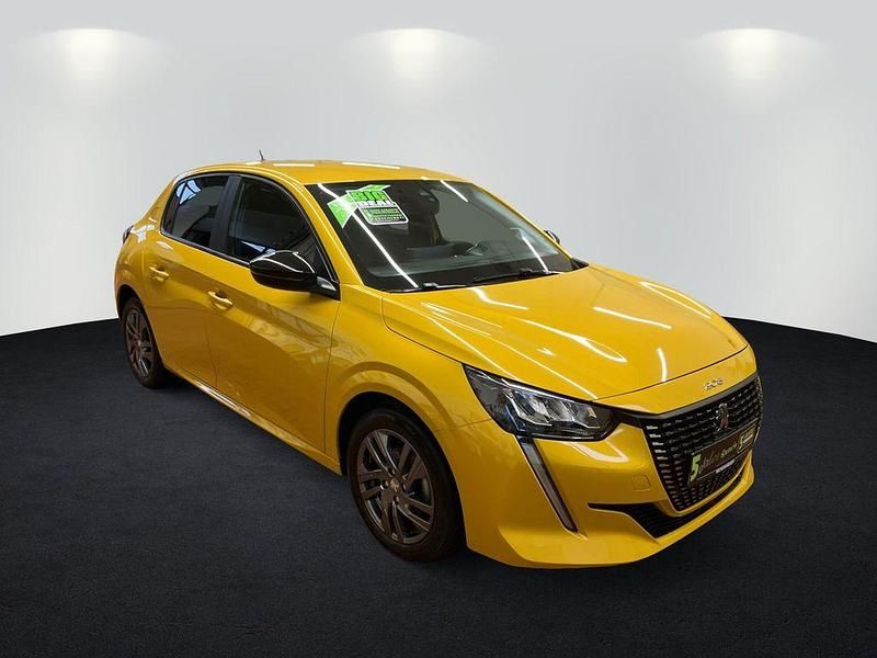 Gebraucht Peugeot 208 Active 75 PS (55 kW) 2023 Lack gelb faro/typ aussenverkleidung met (metallic) Kleinwagen