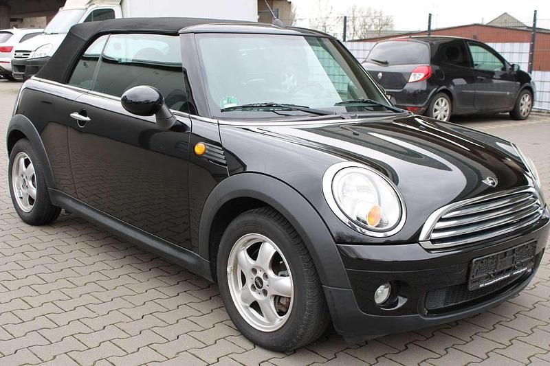 Gebraucht Mini Cooper Cabriolet 120 PS (88 kW) 2009 Midnight black metallic Cabrio