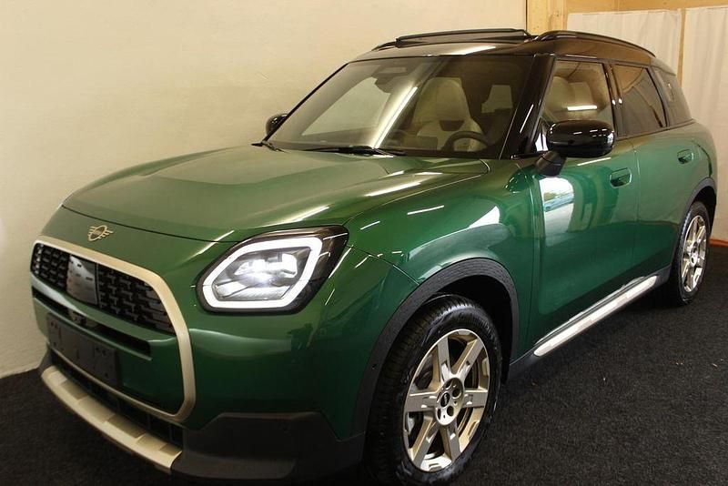 Grün Gebraucht 2025 Mini Countryman Favoured SUV | 39.990 € (Superpreis) - Bild 1/4