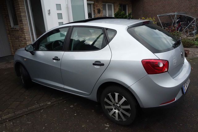 Gebraucht Seat Ibiza 69 PS (50 kW) 2009 Silber metallic Kleinwagen