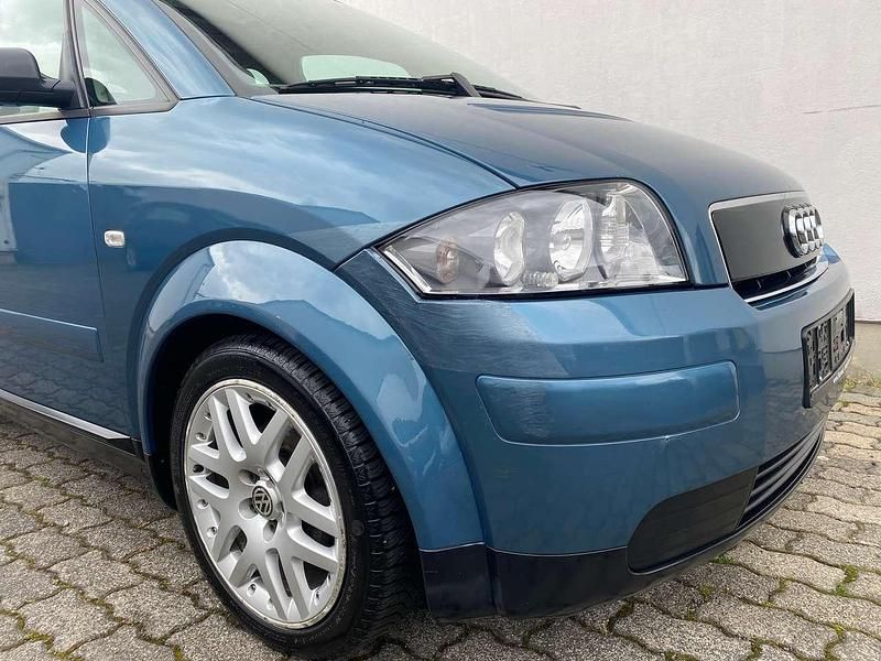 Second-hand Audi A2 75 CP (55 kW) 2001 Albastru Hatchback