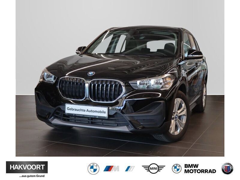 Schwarz 2 Gebraucht 2022 BMW X1 Advantage SUV | 24.470 € (Guter Preis) - Bild 1/4