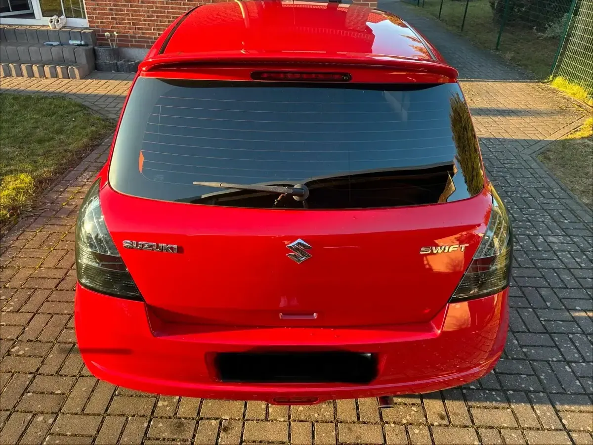 Gebraucht Suzuki Swift 93 PS (68 kW) 2007 Rot Kleinwagen