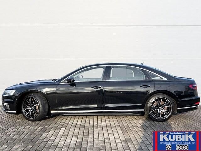 Gebraucht Audi A8L Ambiente 449 PS (330 kW) 2021 Mythosschwarz metallic Limousine