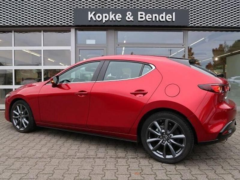 Gebraucht Mazda 3 Selection 122 PS (89 kW) 2021 Rot Limousine