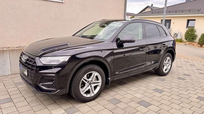 Second-hand Audi Q5 Exclusive 204 CP (150 kW) 2023 Negru SUV