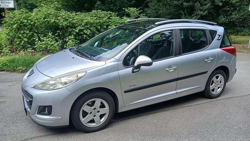 Gebraucht 2011 Peugeot 207 Urban Move Limousine | 2.650 € (Fairer Preis) - Bild 1/4