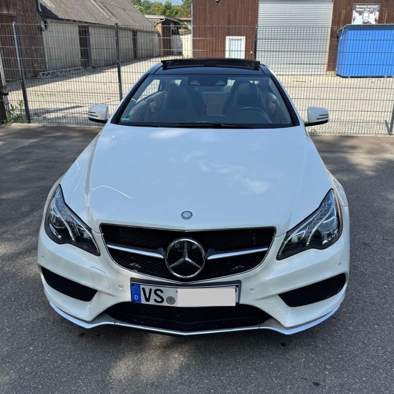 Weiß Gebraucht 2014 Mercedes E320 AMG Coupé | 25.800 € - Bild 1/4