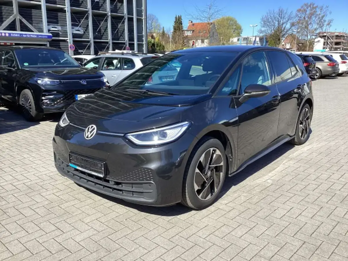 Gebraucht VW ID.3 Pro Performance 150 kW (204 PS) 2022 5v mangangrau metallic Kleinwagen
