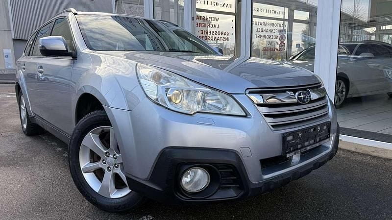 Ice silver (m) Gebraucht 2014 Subaru Outback Active Kombi | 6.950 € (Superpreis) - Bild 1/4