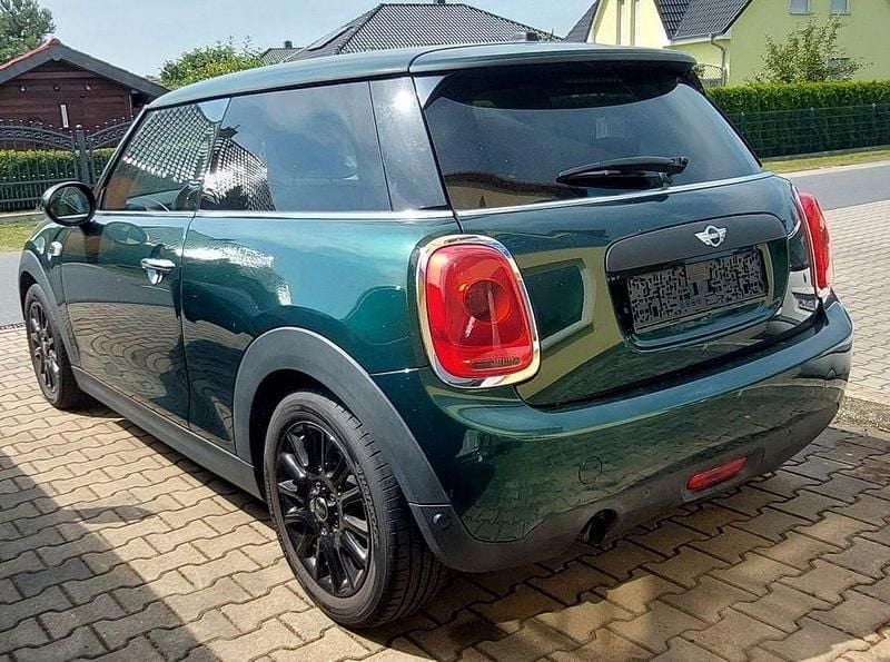 Gebraucht Mini ONE 102 PS (75 kW) 2017 Grün Kleinwagen