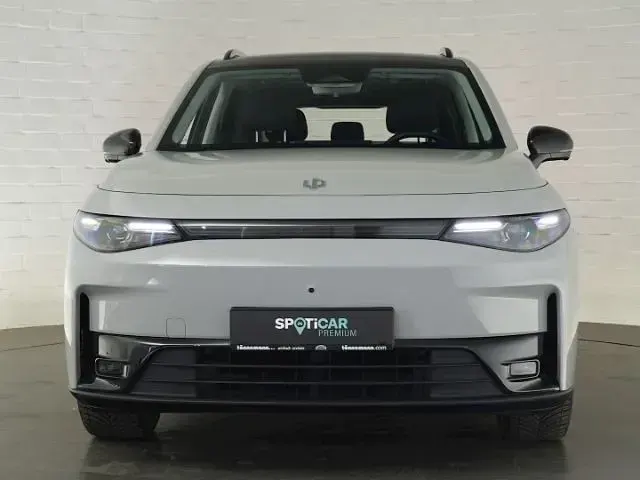 Gebraucht Leapmotor C10 160 kW (218 PS) 2025 Grau SUV