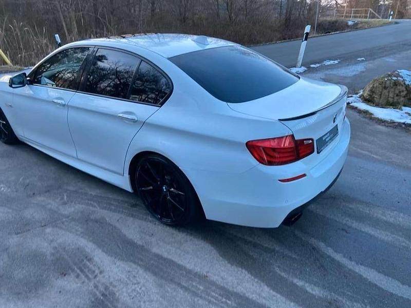 Gebraucht BMW 535 Comfort Edition 313 PS (230 kW) 2013 Alpinweiss iii Limousine