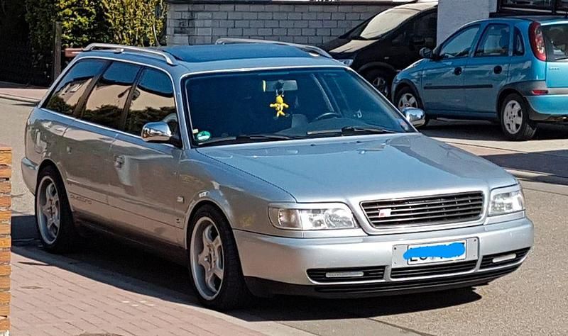 Silber Gebraucht 1996 Audi A6 Sport Kombi | 4.600 € - Bild 1/4