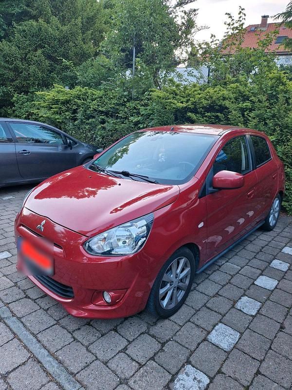 Gebraucht Mitsubishi Space Star 80 PS (58 kW) 2014 Rot Van / Kleinbus