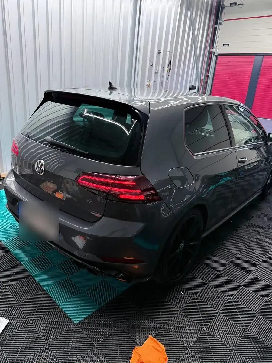 Gebraucht VW Golf VII R 310 PS (228 kW) 2017 Grau Limousine