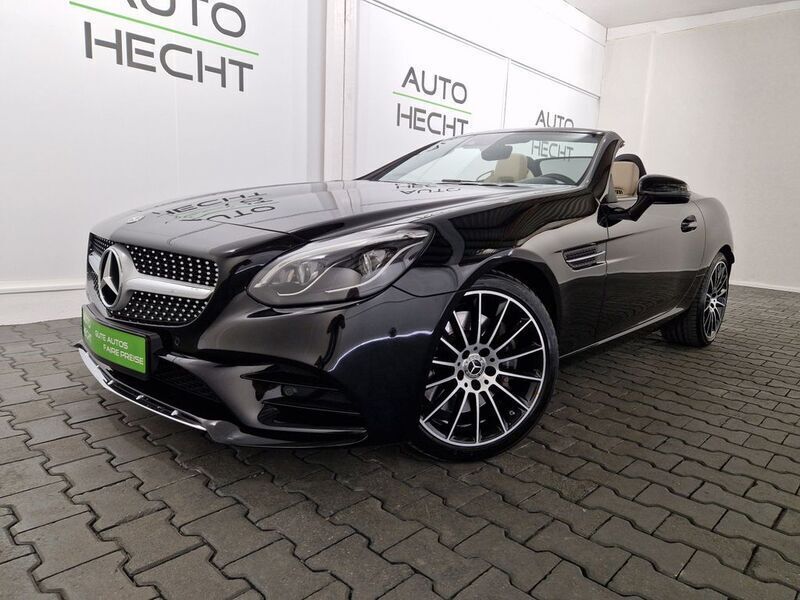 Obsidianschwarz (metallic) Gebraucht 2018 Mercedes SLC300 AMG Cabrio | 33.700 € (Superpreis) - Bild 1/4