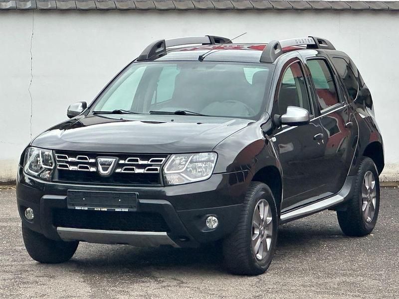 Schwarz Gebraucht 2014 Dacia Duster Lauréate SUV | 6.999 € (Fairer Preis) - Bild 1/4